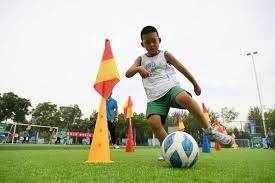 詹姆斯：选23号是因为乔丹 但签耐克是因为他们给的太多