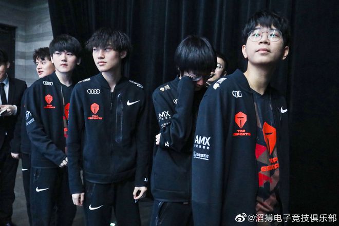 火箭双核组合震撼登场：杜兰特与德罗赞能否带队夺冠？