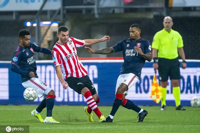 多的权威性 多的权威性